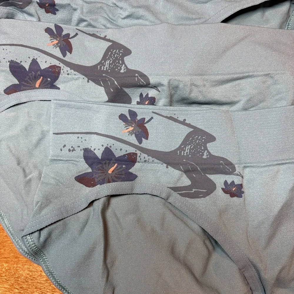 Patagonia Active Brief Medium NWT - Picture 1 of 1